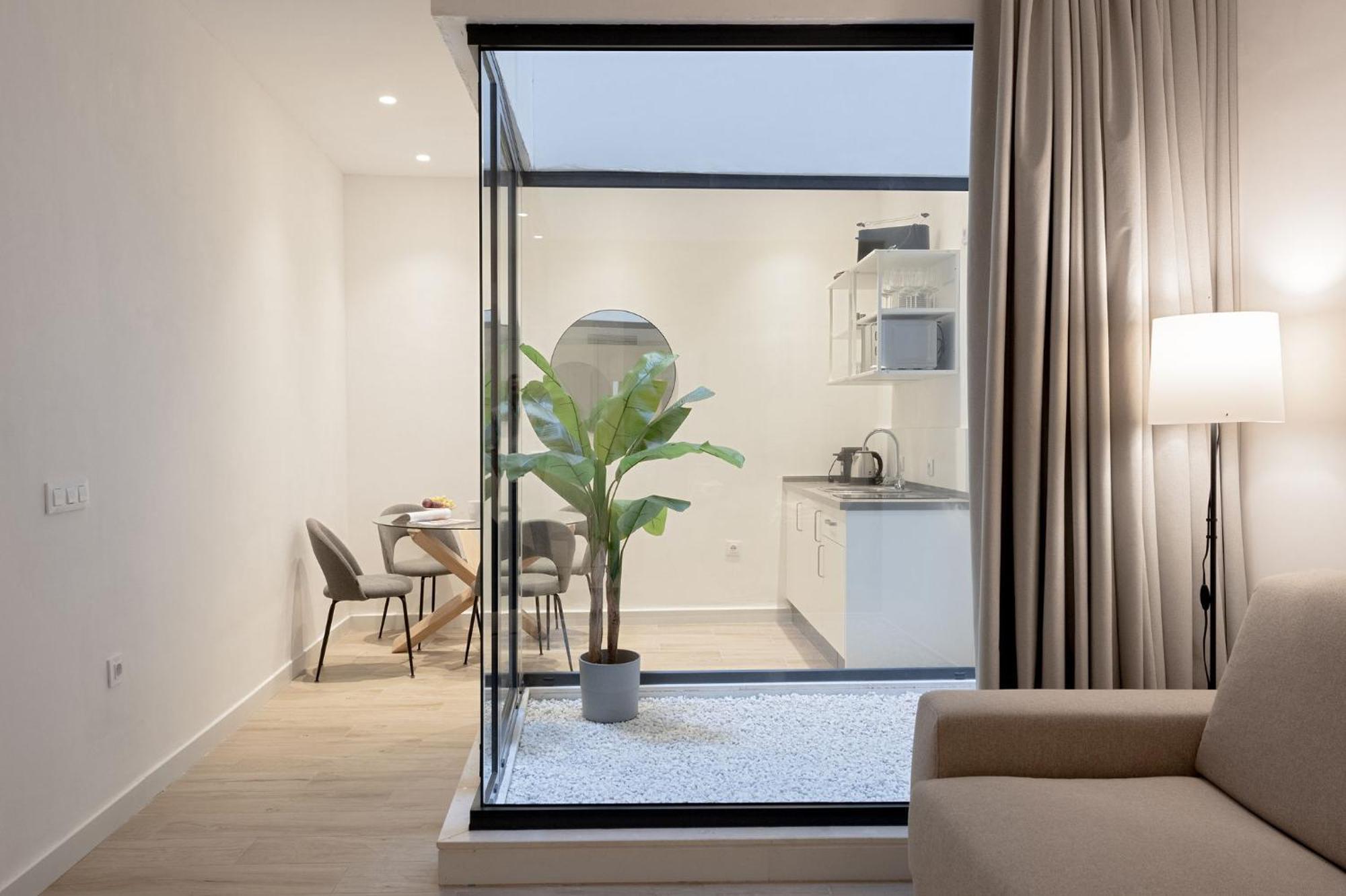 Santa Ana 18 Suite Apartments Sevilla Bagian luar foto